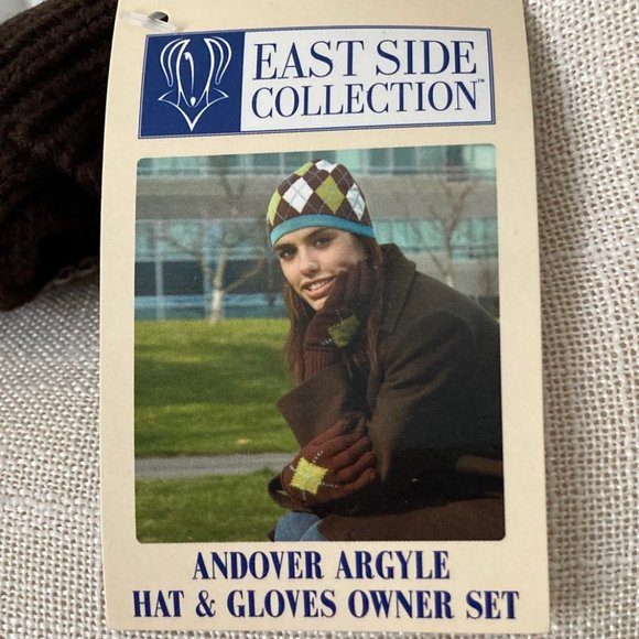 East Side Collection Hat & Glove Set - Picture 2 of 6